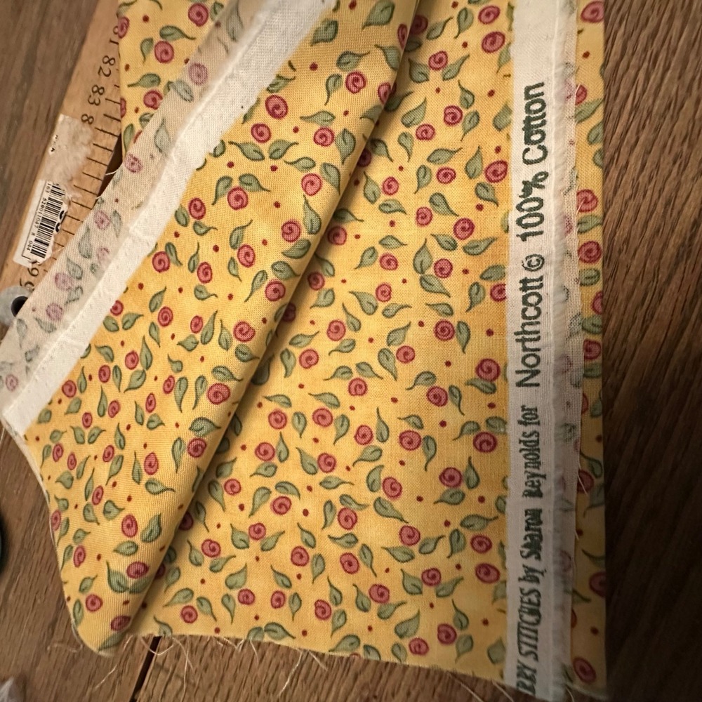 Northcott Pocketful of Posies Floral Cotton Fabric Fat Quarter Bundle 6pc Set - Picture 3 of 12